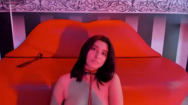 Image 12 of gabieslutty Stream on Chaturbate on 16 months ago
