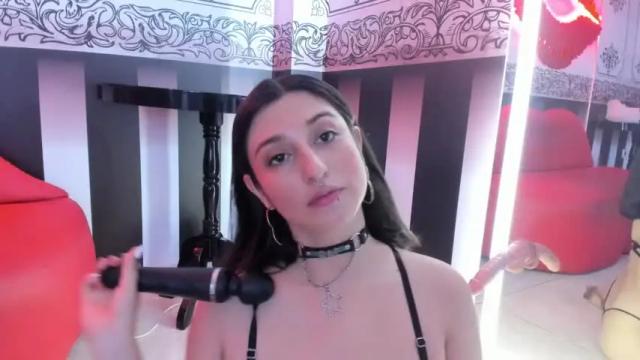 Image 3 of gabieslutty Stream on Chaturbate on 14 months ago