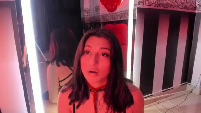 Image 4 of gabieslutty Stream on Chaturbate on 14 months ago