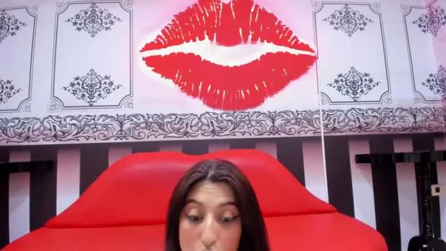 Image 10 of gabieslutty Stream on Chaturbate on 14 months ago