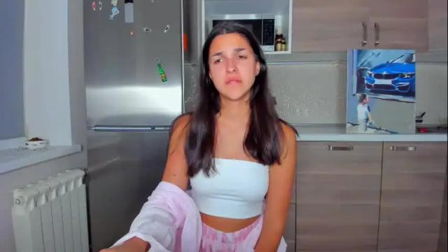 Image 2 of gabri_baby Stream on Chaturbate on 3 months ago