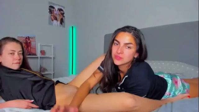 Image 4 of gabri_baby Stream on Chaturbate on 3 months ago
