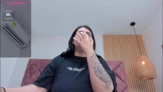 Image 3 of gabriela_1x Stream on Chaturbate on 10 days ago