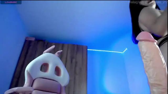 Image 11 of gabriela_r Stream on Chaturbate on 2 months ago