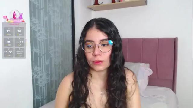 Image 7 of gabrielarossa Stream on Chaturbate on 1 month ago