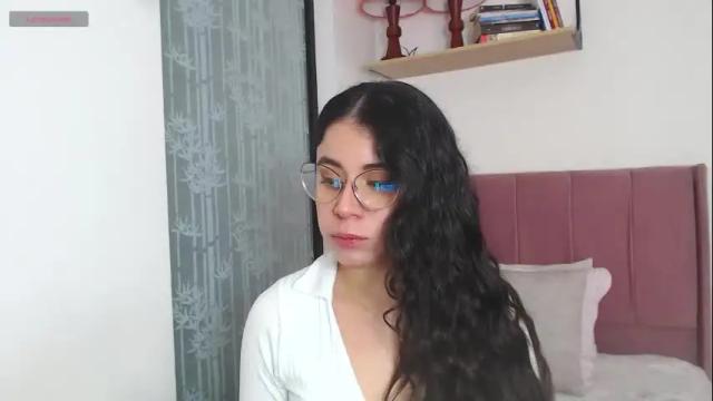Image 7 of gabrielarossa Stream on Chaturbate on 1 month ago