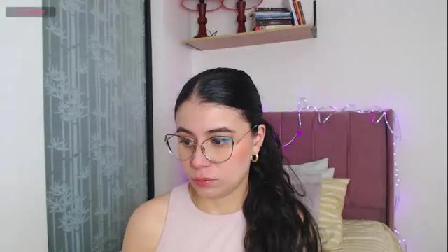 Image 11 of gabrielarossa Stream on Chaturbate on 1 month ago