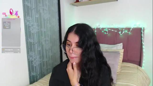 Image 8 of gabrielarossa Stream on Chaturbate on 1 month ago
