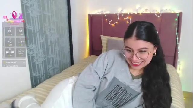 Image 6 of gabrielarossa Stream on Chaturbate on 29 days ago