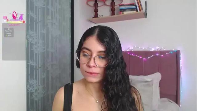 Image 8 of gabrielarossa Stream on Chaturbate on 18 days ago
