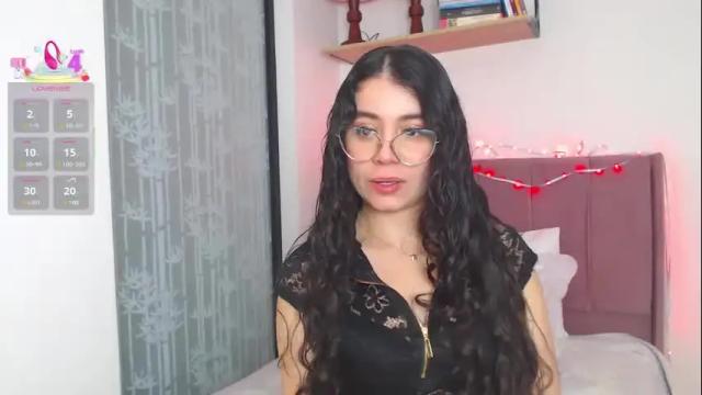 Image 2 of gabrielarossa Stream on Chaturbate on 16 days ago