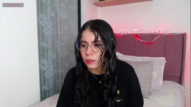 Image 11 of gabrielarossa Stream on Chaturbate on 9 days ago