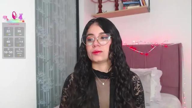 Image 6 of gabrielarossa Stream on Chaturbate on 4 days ago