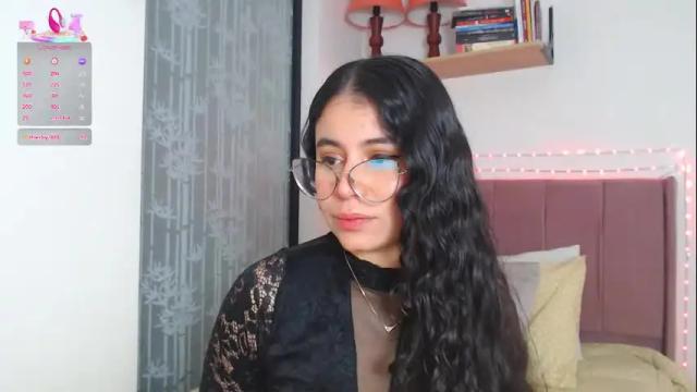 Image 11 of gabrielarossa Stream on Chaturbate on 2 months ago