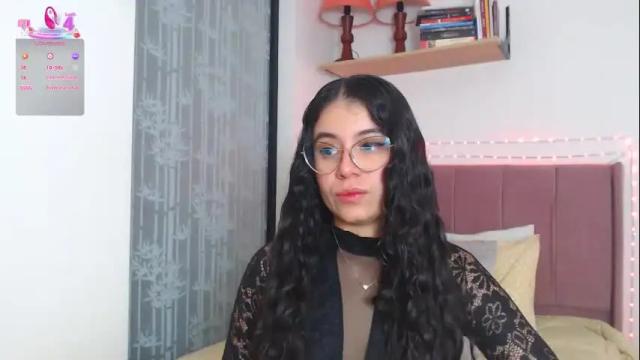 Image 4 of gabrielarossa Stream on Chaturbate on 2 months ago