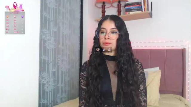 Image 6 of gabrielarossa Stream on Chaturbate on 2 months ago