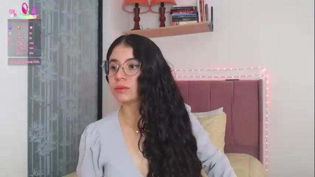 Image 7 of gabrielarossa Stream on Chaturbate on 2 months ago