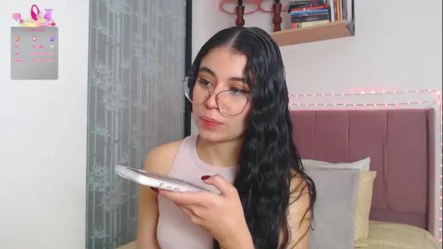 Image 10 of gabrielarossa Stream on Chaturbate on 2 months ago