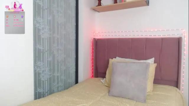 Image 6 of gabrielarossa Stream on Chaturbate on 2 months ago