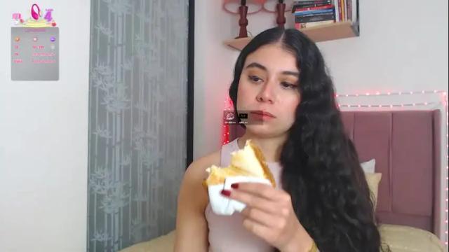 Image 7 of gabrielarossa Stream on Chaturbate on 2 months ago