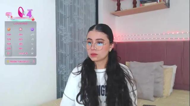 Image 11 of gabrielarossa Stream on Chaturbate on 1 month ago