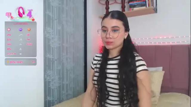 Image 12 of gabrielarossa Stream on Chaturbate on 1 month ago