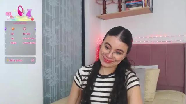 Image 6 of gabrielarossa Stream on Chaturbate on 1 month ago