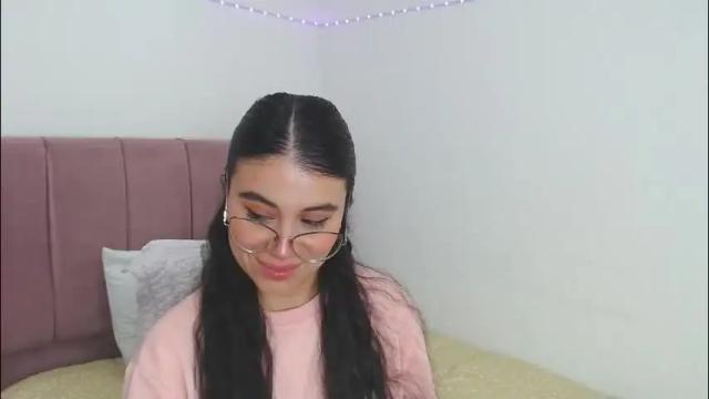 Image 11 of gabrielarossa Stream on Chaturbate on 1 month ago
