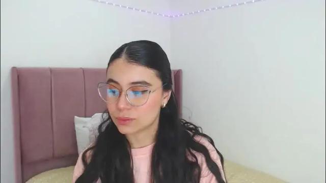Image 3 of gabrielarossa Stream on Chaturbate on 1 month ago
