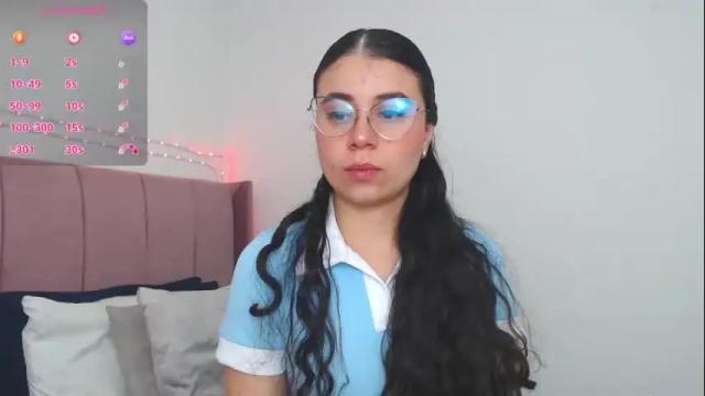 Image 2 of gabrielarossa Stream on Chaturbate on 8 days ago