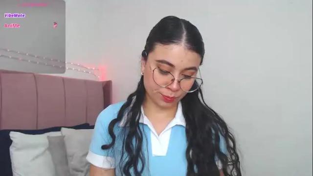 Image 3 of gabrielarossa Stream on Chaturbate on 8 days ago