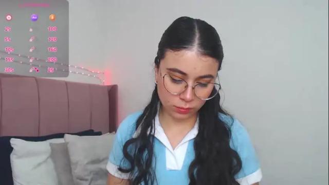 Image 6 of gabrielarossa Stream on Chaturbate on 8 days ago