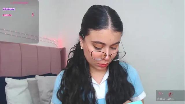 Image 7 of gabrielarossa Stream on Chaturbate on 8 days ago