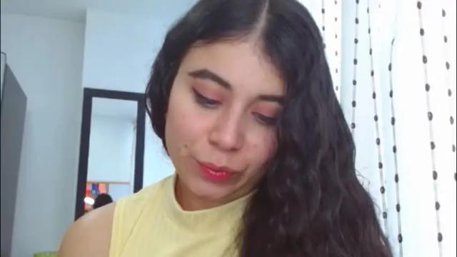 Image 10 of gabrielarossa Stream on Chaturbate on 2 days ago