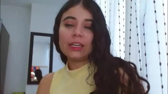 Image 12 of gabrielarossa Stream on Chaturbate on 2 days ago