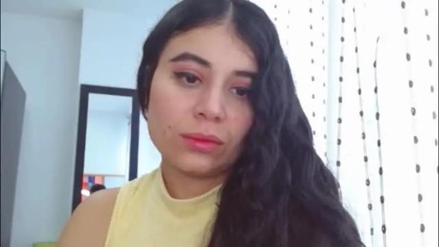 Image 7 of gabrielarossa Stream on Chaturbate on 2 days ago