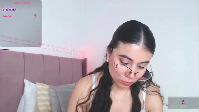 Image 3 of gabrielarossa Stream on Chaturbate on 1 month ago