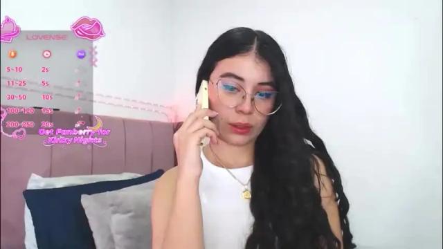 Image 8 of gabrielarossa Stream on Chaturbate on 25 days ago