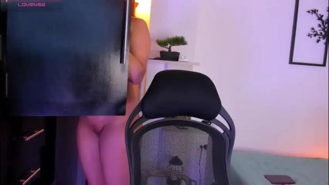 Image 2 of gabriella__tom Stream on Chaturbate on 3 months ago