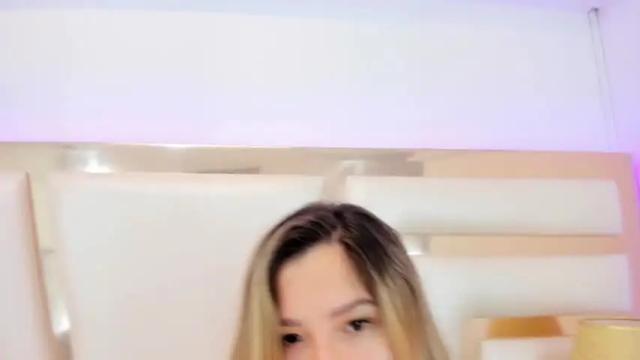 Image 4 of gabriella_james Stream on Chaturbate on 14 months ago