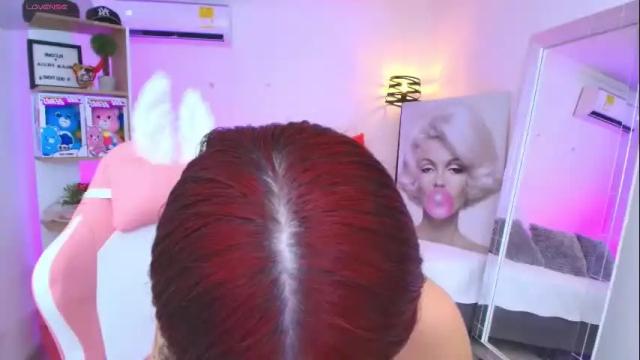 Image 12 of gabriella_leens Stream on Chaturbate on 1 month ago