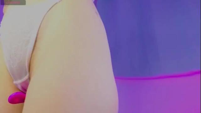 Image 8 of gabriella_leens Stream on Chaturbate on 14 days ago
