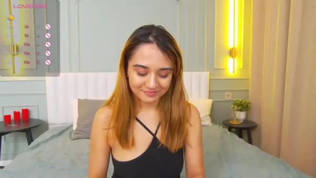 Image 10 of gabriella_wils Stream on Chaturbate on 15 months ago