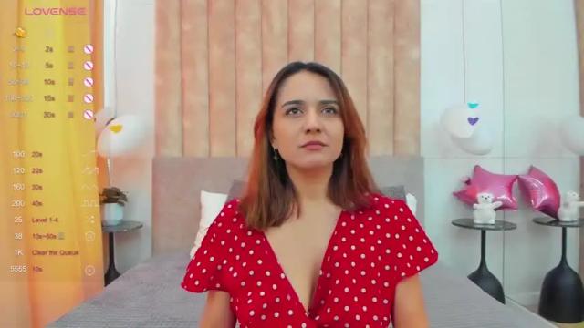 Image 10 of gabriella_wils Stream on Chaturbate on 13 months ago