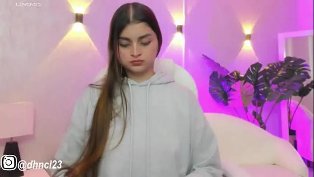 Thumbnail 1, gabriellahoney18's Stream at Chaturbate, 1 month ago