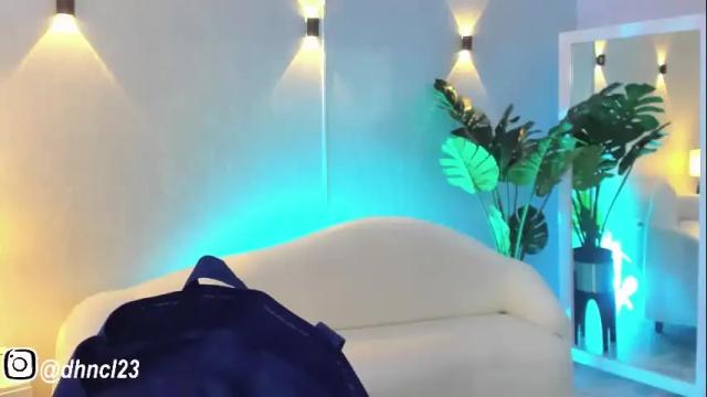 Image 3 of gabriellahoney18 Stream on Chaturbate on 18 days ago