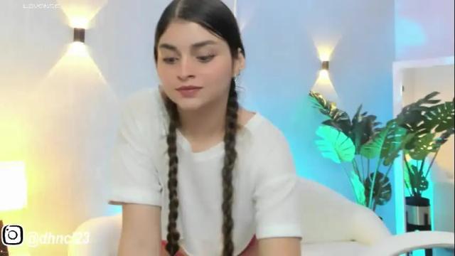 Image 10 of gabriellahoney18 Stream on Chaturbate on 5 days ago