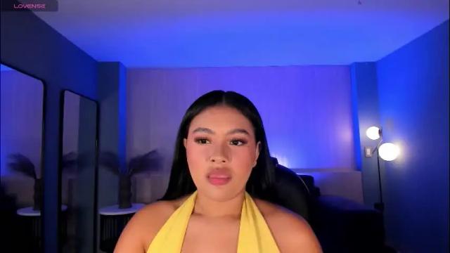 Image 3 of gabriellalee_ Stream on Chaturbate on 2 months ago