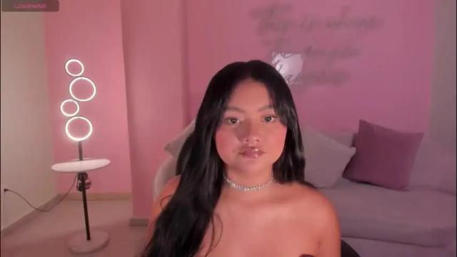 Image 2 of gabriellalee_ Stream on Chaturbate on 1 month ago