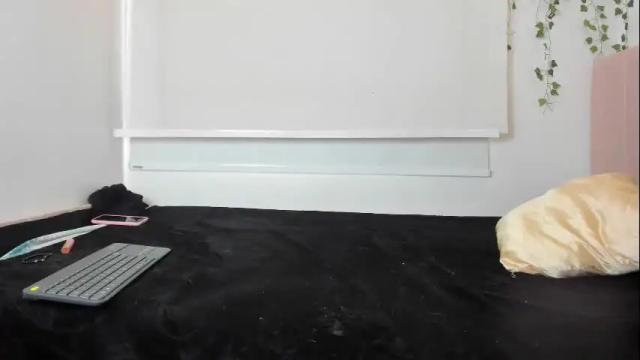 Image 6 of gabrielle_steele Stream on Chaturbate on 27 days ago